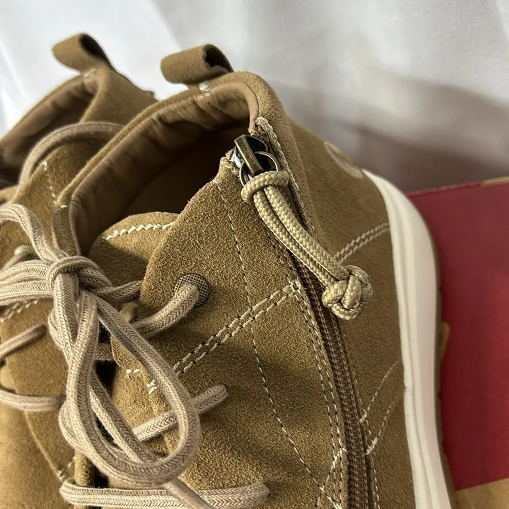 Billy comfort  jogger Chukka sand suede leather lace zip shoes size 9.5 wide
